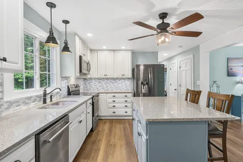 19 Oak Ridge Drive Wiscasset ME 04578