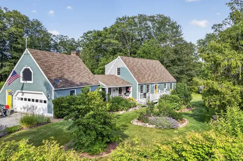 19 Oak Ridge Drive Wiscasset ME 04578