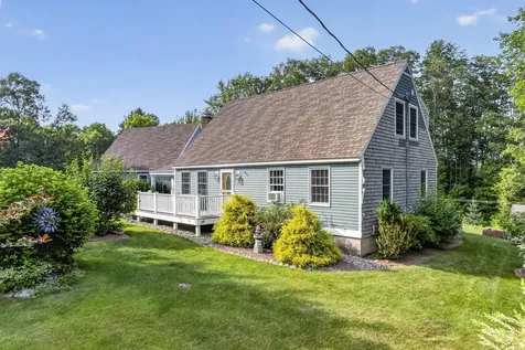 19 Oak Ridge Drive Wiscasset ME 04578