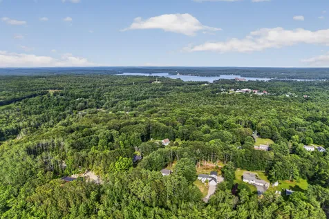 19 Oak Ridge Drive Wiscasset ME 04578