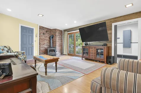 19 Oak Ridge Drive Wiscasset ME 04578