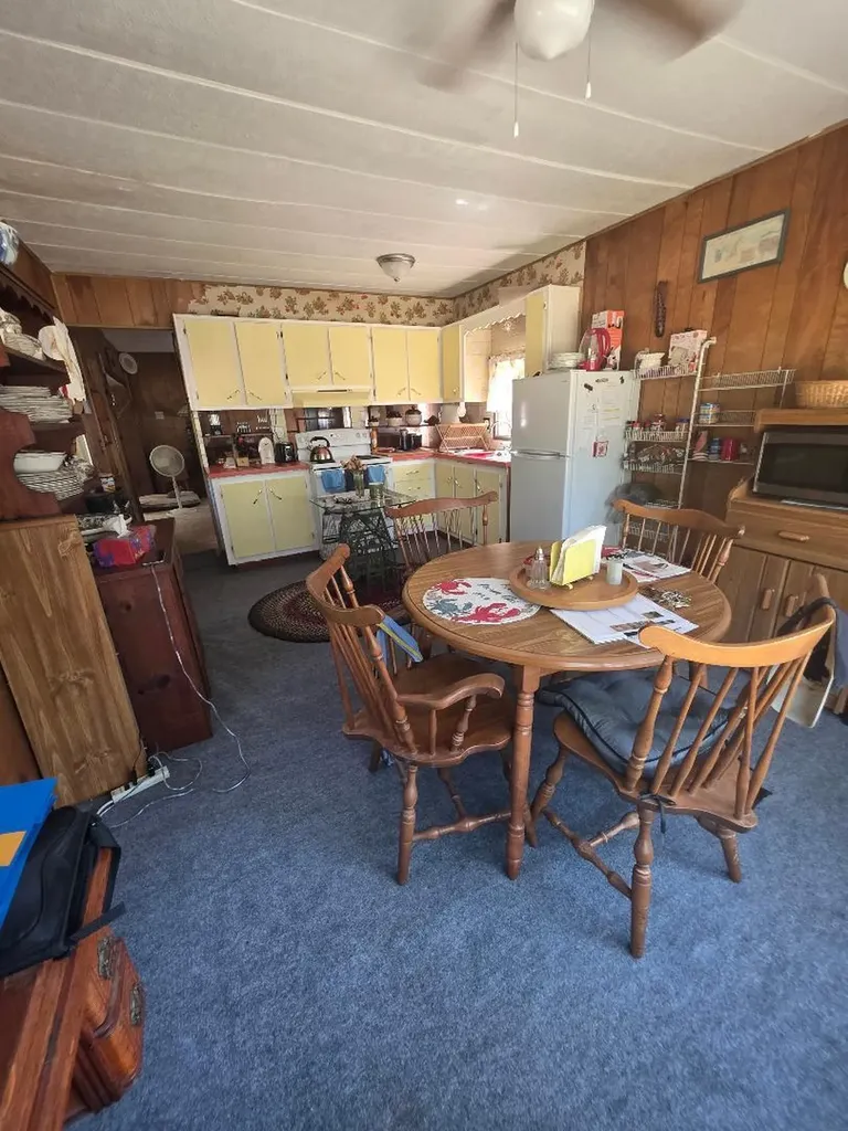 8 Apache Lane Lebanon ME 04027