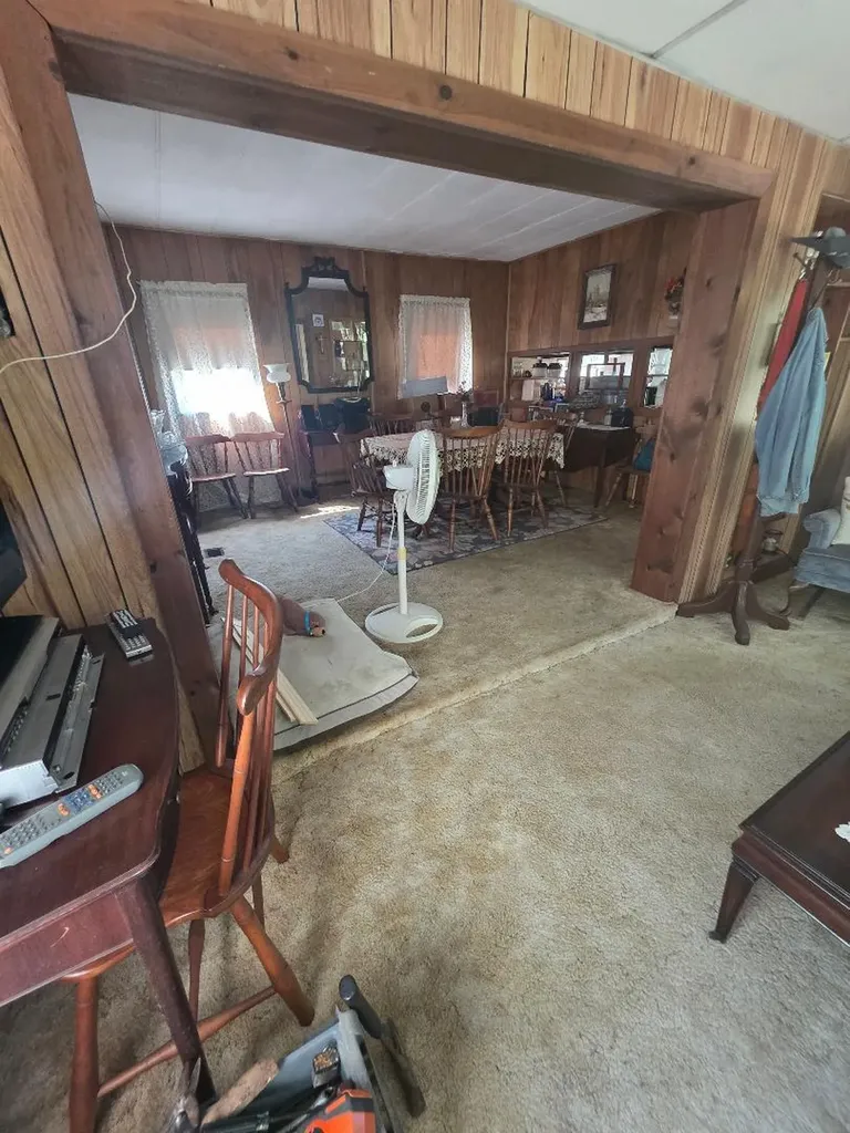 8 Apache Lane Lebanon ME 04027