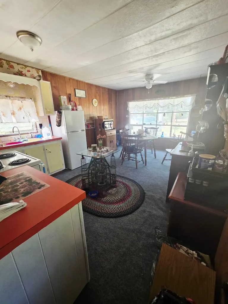 8 Apache Lane Lebanon ME 04027