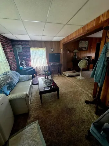 8 Apache Lane Lebanon ME 04027