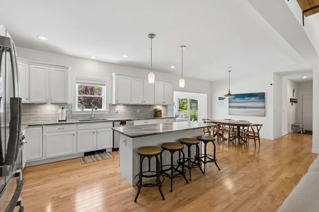 113 Sea Road Kennebunk ME 04043