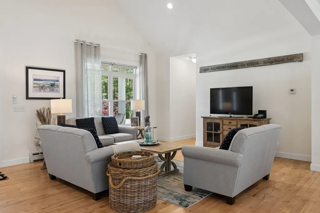 113 Sea Road Kennebunk ME 04043