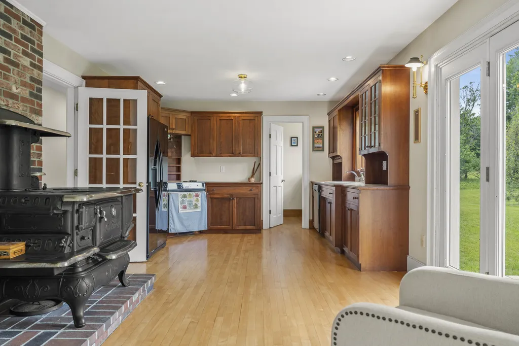 180 Bailey Road Alna ME 04535
