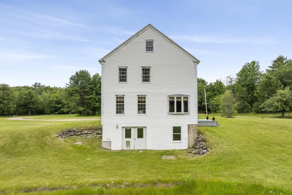 180 Bailey Road Alna ME 04535