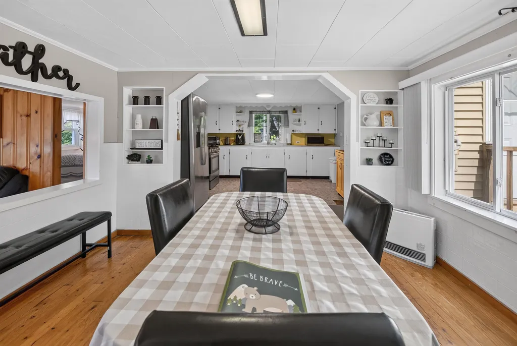 136 Hogan Pond Lane Oxford ME 04270