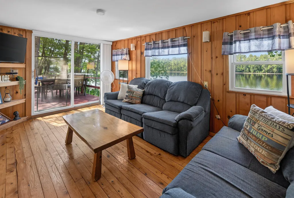 136 Hogan Pond Lane Oxford ME 04270