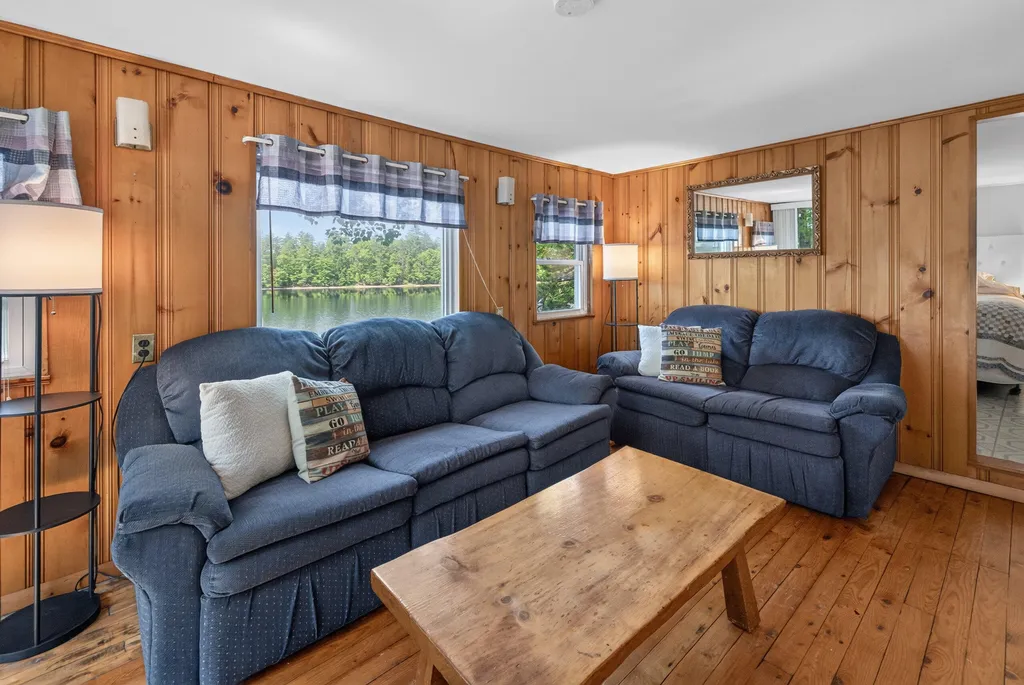 136 Hogan Pond Lane Oxford ME 04270