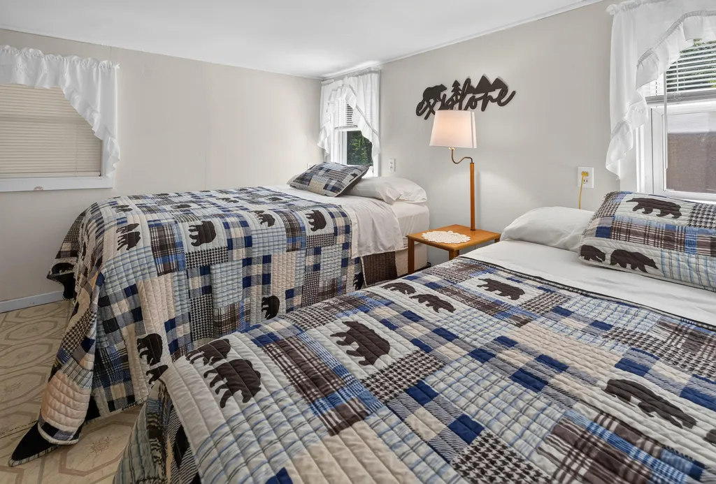 136 Hogan Pond Lane Oxford ME 04270