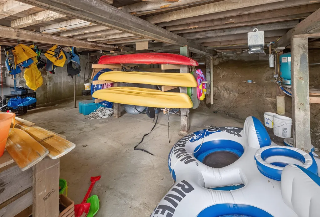 136 Hogan Pond Lane Oxford ME 04270