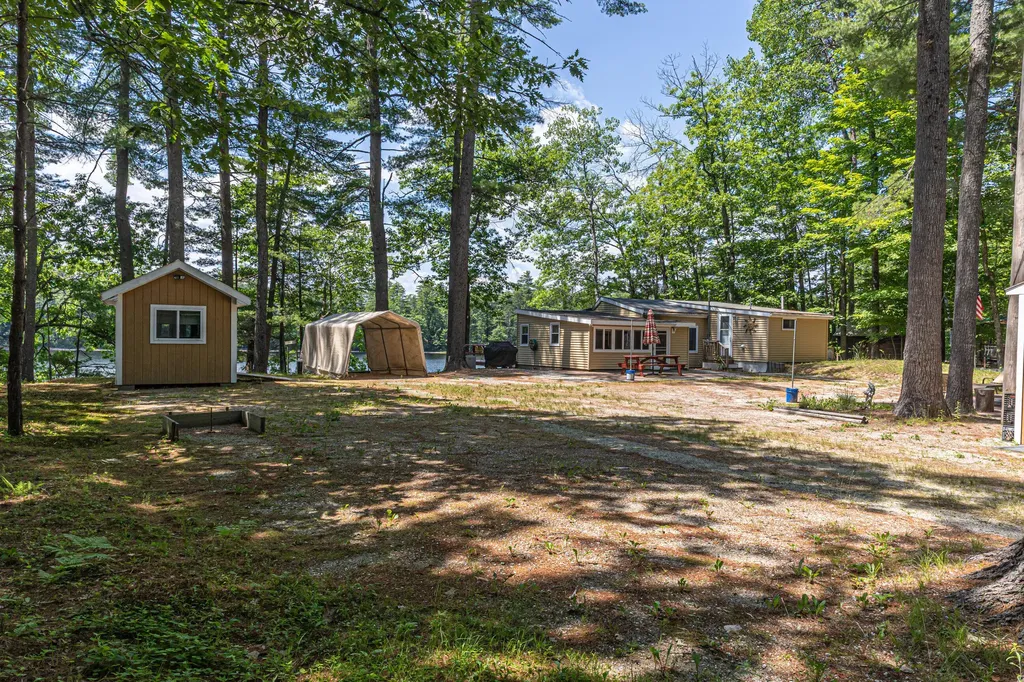 136 Hogan Pond Lane Oxford ME 04270