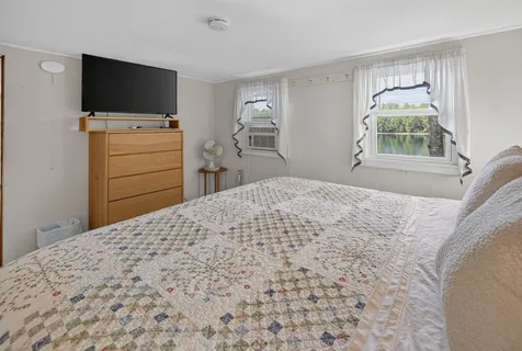 136 Hogan Pond Lane Oxford ME 04270