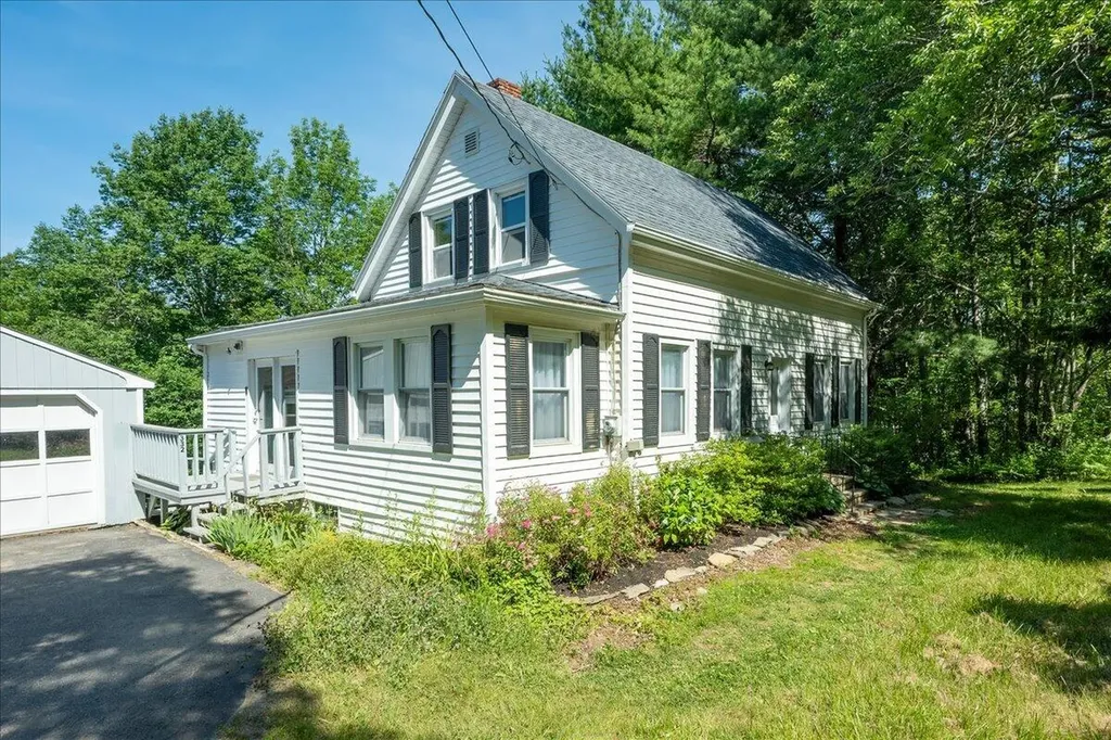 332 Back River Road Boothbay ME 04537