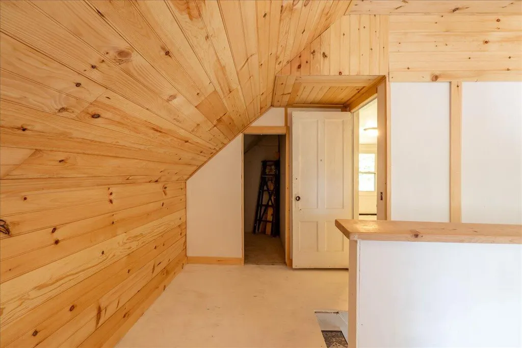 332 Back River Road Boothbay ME 04537
