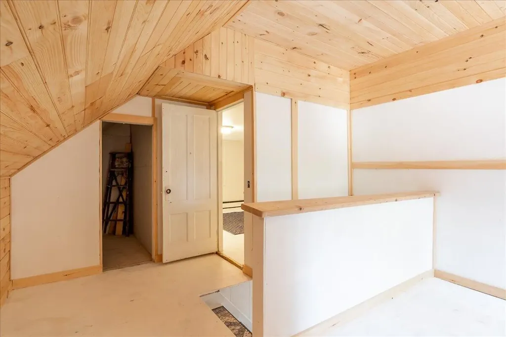 332 Back River Road Boothbay ME 04537