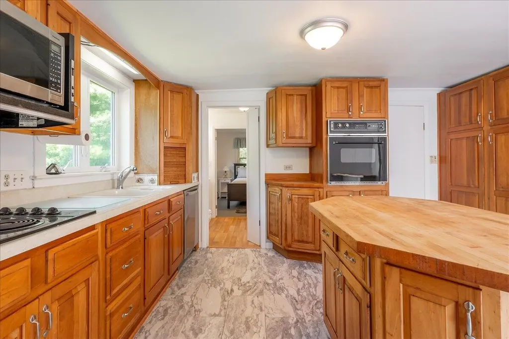 332 Back River Road Boothbay ME 04537