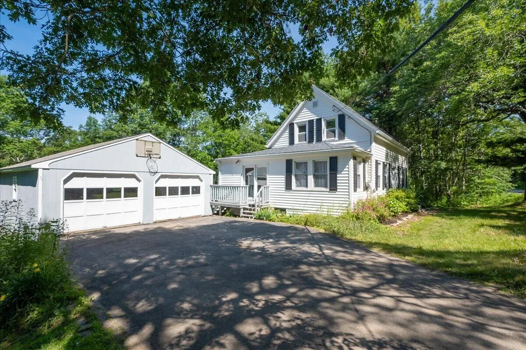 332 Back River Road Boothbay ME 04537
