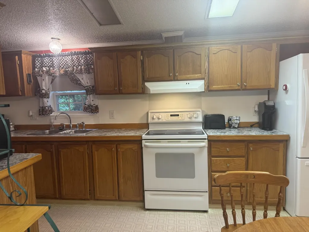 11 Aloha Drive Greenbush ME 04418
