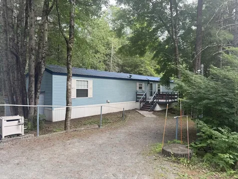 11 Aloha Drive Greenbush ME 04418