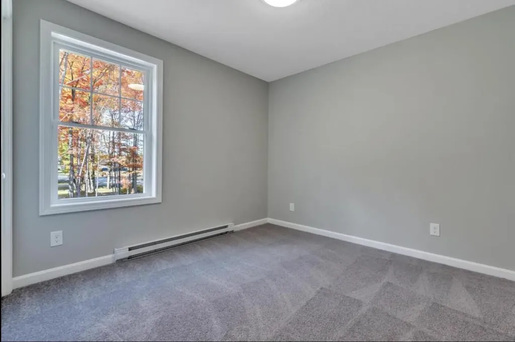 9 Oakland Street Saco ME 04072