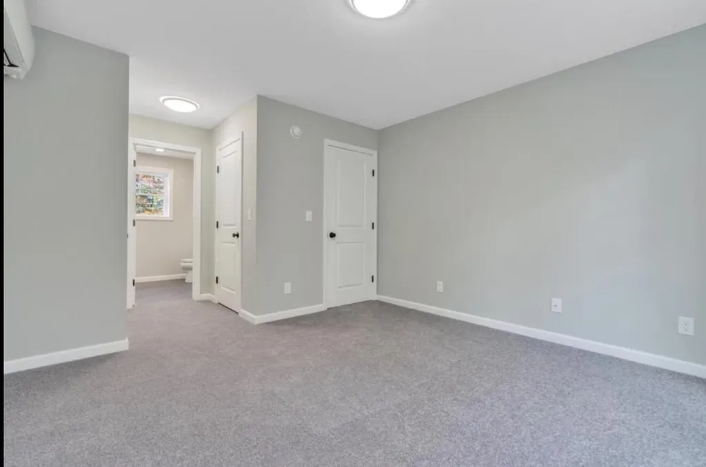 9 Oakland Street Saco ME 04072