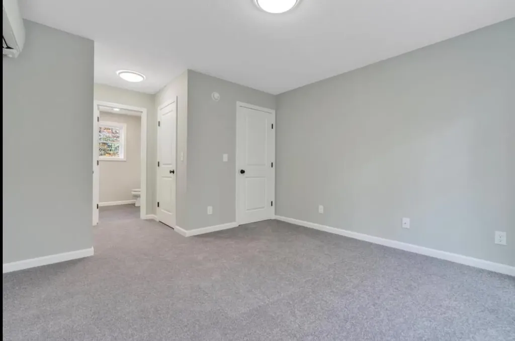 9 Oakland Street Saco ME 04072