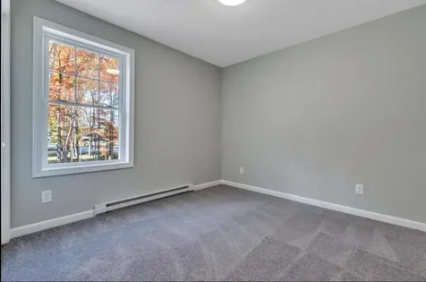 9 Oakland Street Saco ME 04072