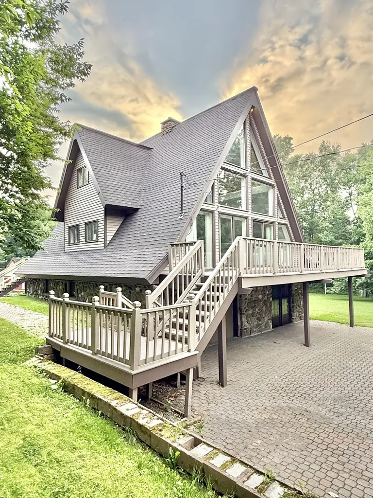 415 11th Avenue Madawaska ME 04756