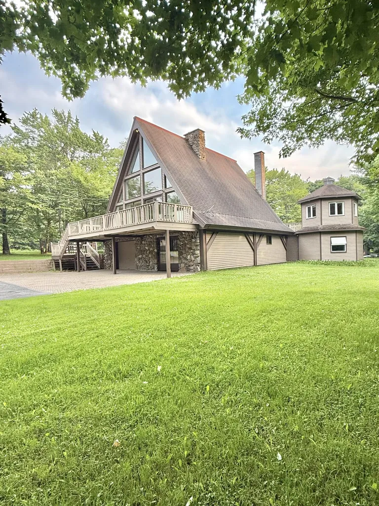 415 11th Avenue Madawaska ME 04756