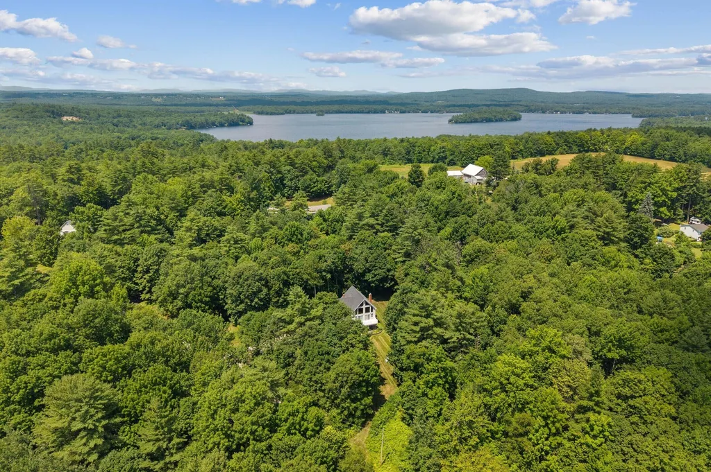 43 Hoyt Drive Monmouth ME 04259