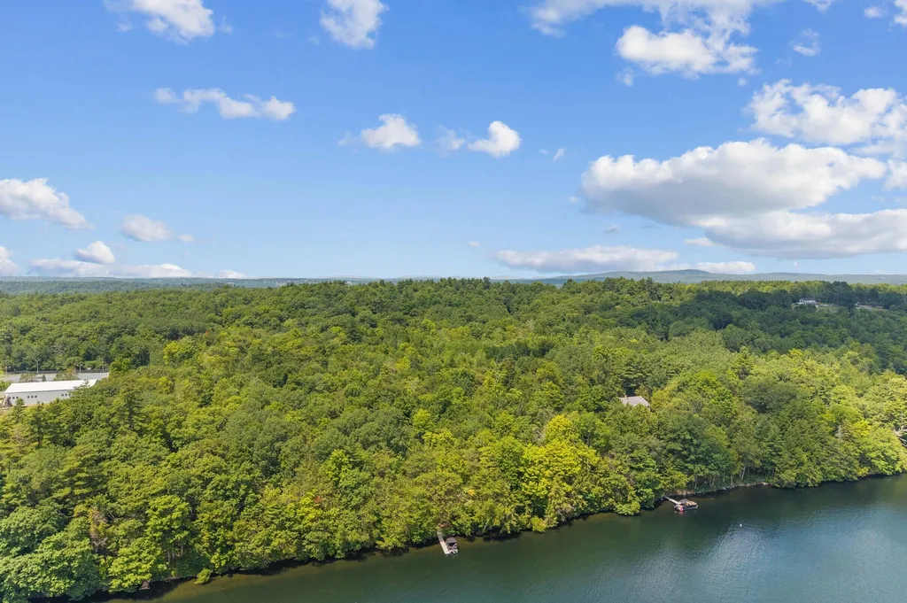 43 Hoyt Drive Monmouth ME 04259