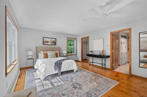 43 Hoyt Drive Monmouth ME 04259