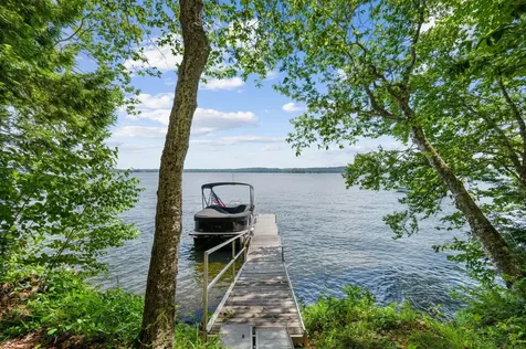 43 Hoyt Drive Monmouth ME 04259