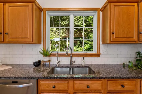43 Hoyt Drive Monmouth ME 04259