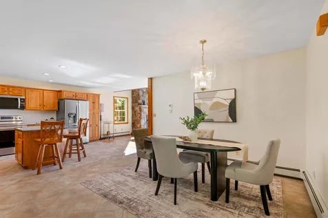 43 Hoyt Drive Monmouth ME 04259