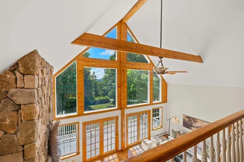43 Hoyt Drive Monmouth ME 04259