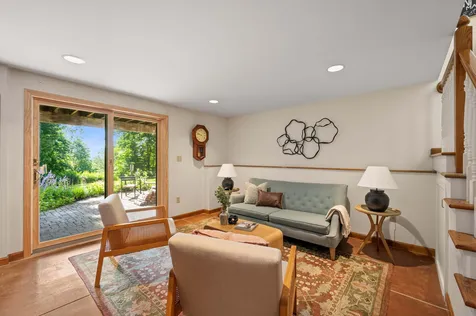 43 Hoyt Drive Monmouth ME 04259