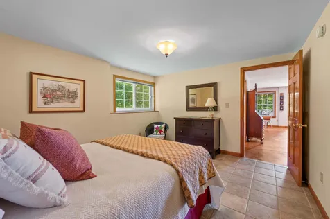 43 Hoyt Drive Monmouth ME 04259