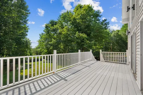 43 Hoyt Drive Monmouth ME 04259