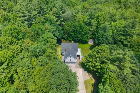 43 Hoyt Drive Monmouth ME 04259