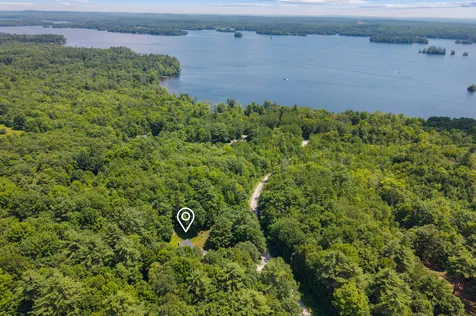 43 Hoyt Drive Monmouth ME 04259