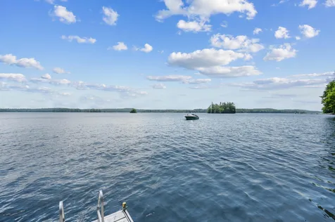 43 Hoyt Drive Monmouth ME 04259