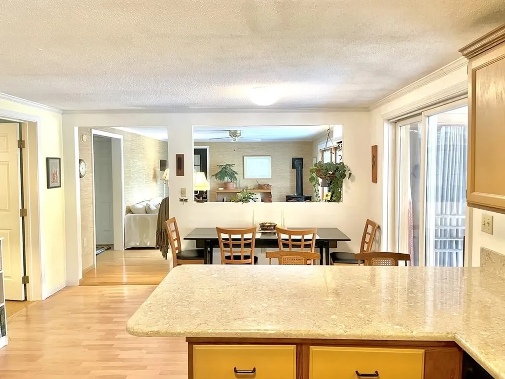 27 Meadow Lark Lane Lincolnville ME 04849