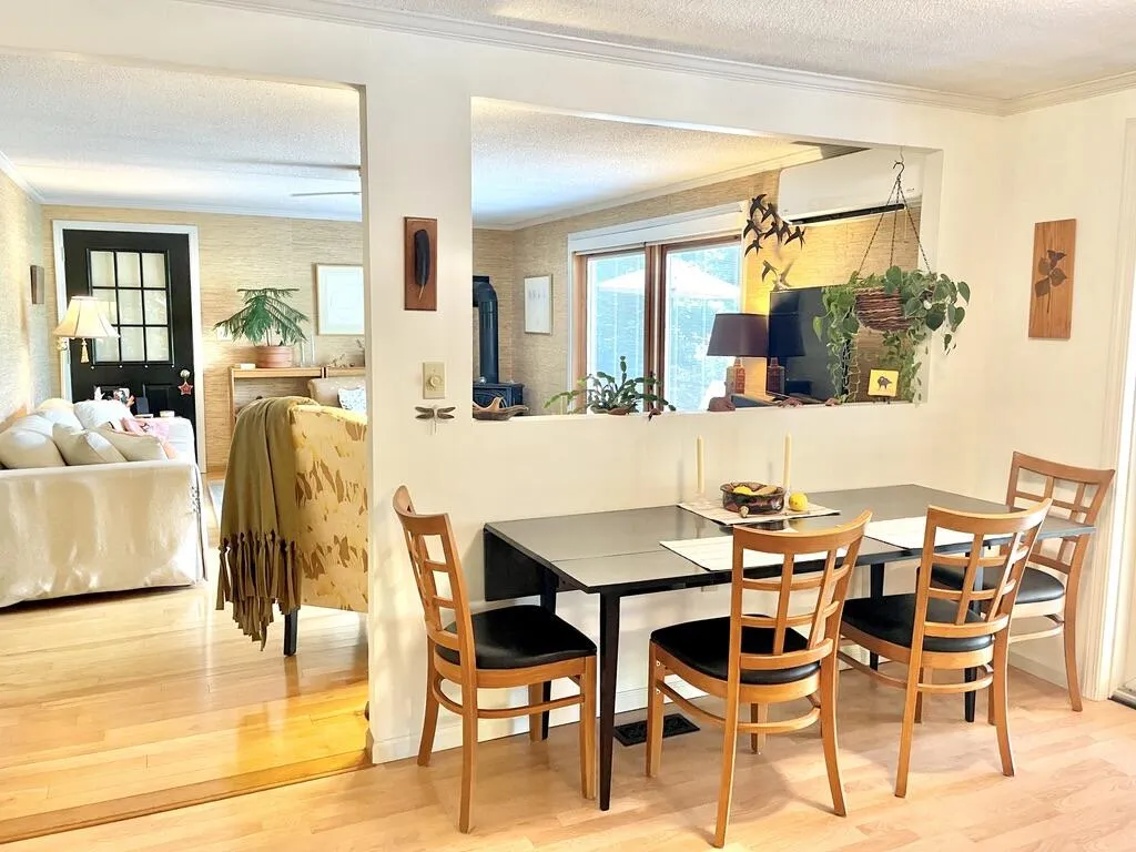 27 Meadow Lark Lane Lincolnville ME 04849