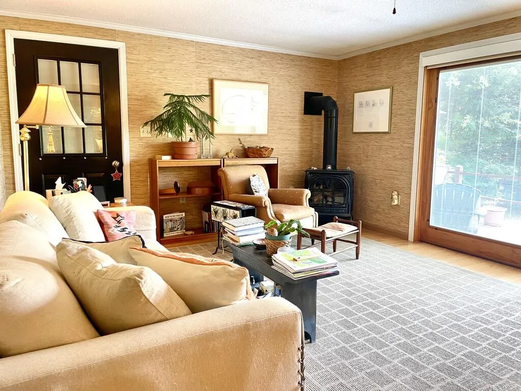27 Meadow Lark Lane Lincolnville ME 04849