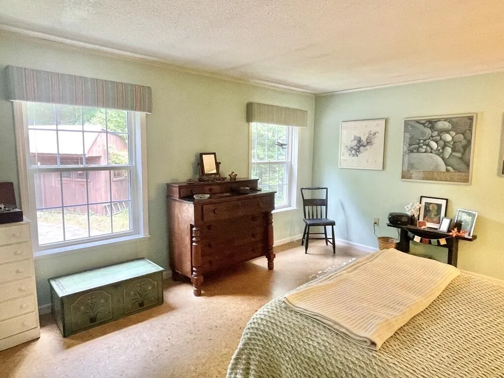 27 Meadow Lark Lane Lincolnville ME 04849
